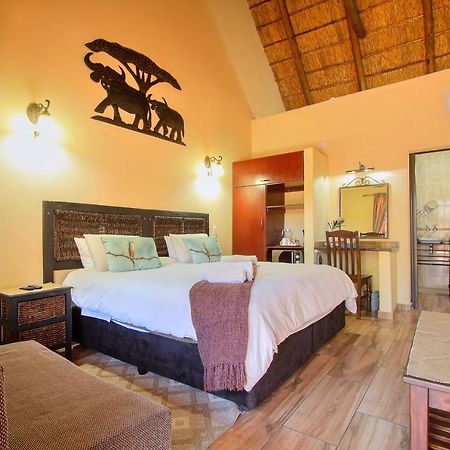 All Over Africa Guest House Kempton Park Dış mekan fotoğraf