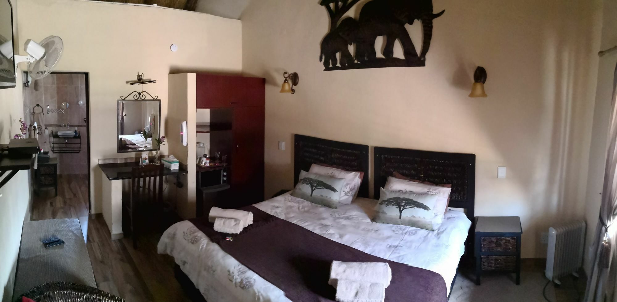 All Over Africa Guest House Kempton Park Dış mekan fotoğraf