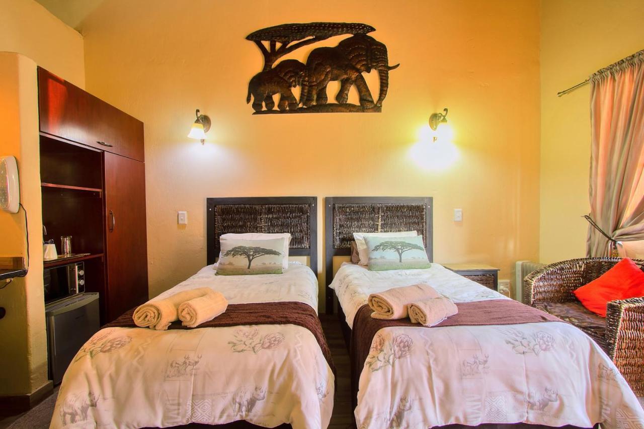 All Over Africa Guest House Kempton Park Dış mekan fotoğraf