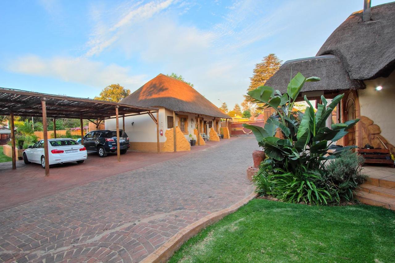All Over Africa Guest House Kempton Park Dış mekan fotoğraf